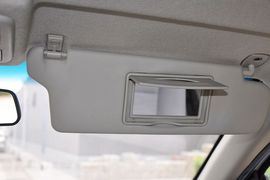 2012款长安CX30三厢1.6L手动豪华型