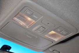 2012款长安CX30三厢1.6L手动豪华型