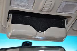 2012款长安CX30三厢1.6L手动豪华型