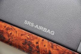 2012款长安CX30三厢1.6L手动豪华型