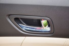 2012款长安逸动1.6L手动舒雅型