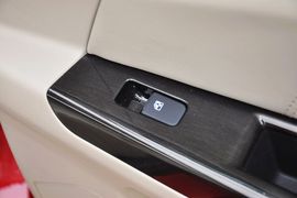 2012款长安逸动1.6L手动舒雅型