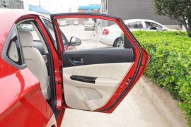 2012款长安逸动1.6L手动舒雅型