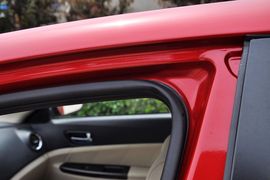 2012款长安逸动1.6L手动舒雅型
