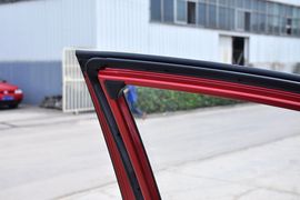 2012款长安逸动1.6L手动舒雅型