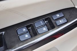 2012款长安逸动1.6L手动舒雅型