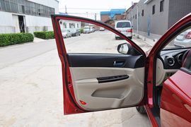 2012款长安逸动1.6L手动舒雅型