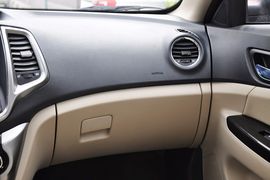2012款长安逸动1.6L手动舒雅型