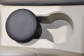 2012款长安逸动1.6L手动舒雅型