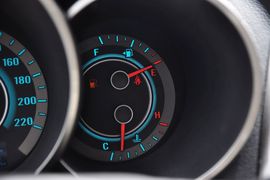 2012款长安逸动1.6L手动舒雅型