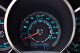 2012款长安逸动1.6L手动舒雅型
