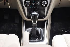 2012款长安逸动1.6L手动舒雅型