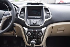 2012款长安逸动1.6L手动舒雅型