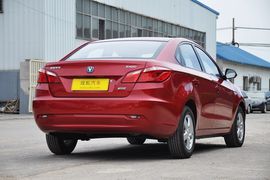 2012款长安逸动1.6L手动舒雅型