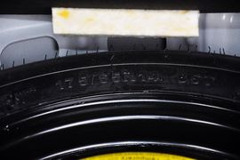 长安新悦翔三厢1.5L手动豪华型