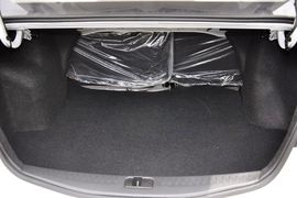 长安新悦翔三厢1.5L手动豪华型