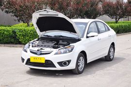 长安新悦翔三厢1.5L手动豪华型