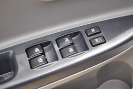 长安新悦翔三厢1.5L手动豪华型