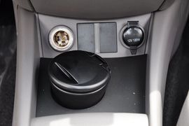 长安新悦翔三厢1.5L手动豪华型