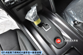2013款进口日产GT-R上海到店实拍