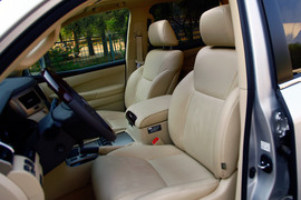 2012款雷克萨斯LX570试驾实拍