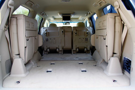 2012款雷克萨斯LX570试驾实拍