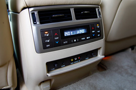 2012款雷克萨斯LX570试驾实拍