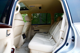 2012款雷克萨斯LX570试驾实拍