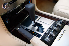 2012款雷克萨斯LX570试驾实拍
