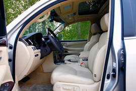 2012款雷克萨斯LX570试驾实拍