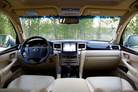 2012款雷克萨斯LX570试驾实拍