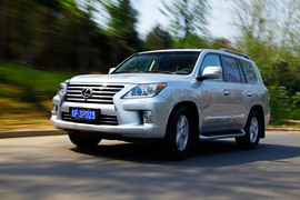 2012款雷克萨斯LX570试驾实拍