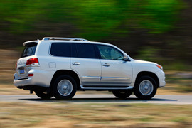 2012款雷克萨斯LX570试驾实拍