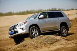 2012款雷克萨斯LX570试驾实拍