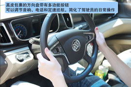 静态体验2011款别克新GL8