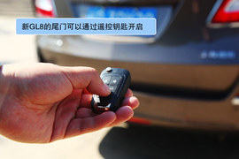 静态体验2011款别克新GL8