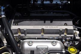 2012款郑州日产帅客2.0L自动豪华型