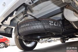 2012款郑州日产帅客2.0L自动豪华型