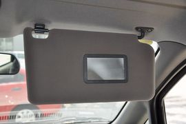 2012款郑州日产帅客2.0L自动豪华型