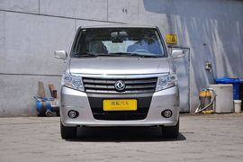 2012款郑州日产帅客2.0L自动豪华型