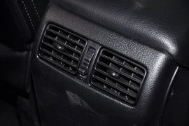 2012款东风日产奇骏2.5L