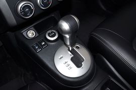 2012款东风日产奇骏2.5L