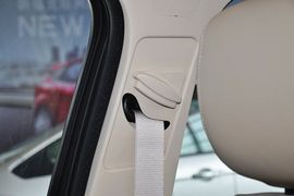 2012款福特福克斯三厢经典版1.8L手自一体时尚型