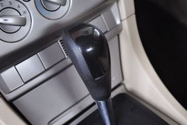 2012款福特福克斯三厢经典版1.8L手自一体时尚型