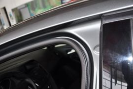 2012款福特福克斯两厢1.6L手动舒适型