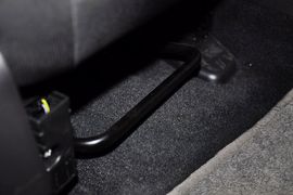 2012款福特福克斯两厢1.6L手动舒适型