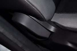2012款福特福克斯两厢1.6L手动舒适型
