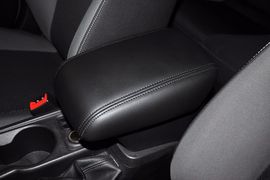 2012款福特福克斯两厢1.6L手动舒适型