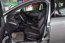 2012款福特福克斯两厢1.6L手动舒适型