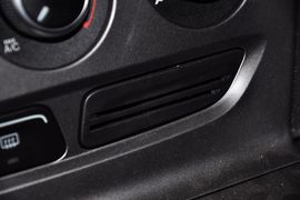 2012款福特福克斯两厢1.6L手动舒适型
